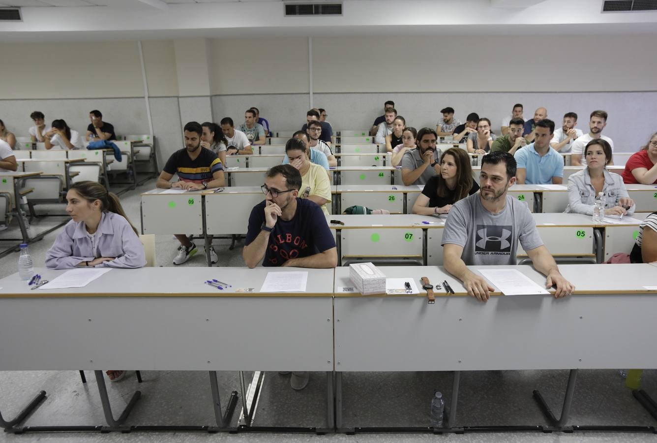 Primer examen de las oposiciones de magisterio celebradas en Sevilla