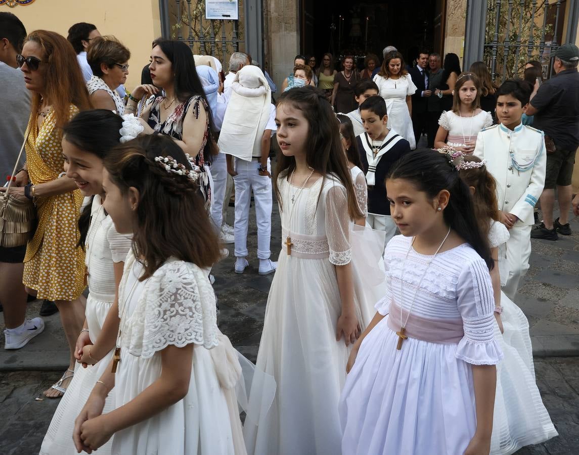 Procesión del Corpus Christi de Triana por las calles del barrio