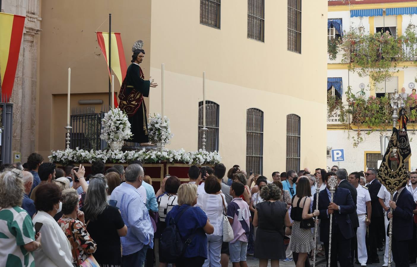 Procesión del Corpus Christi de Triana por las calles del barrio