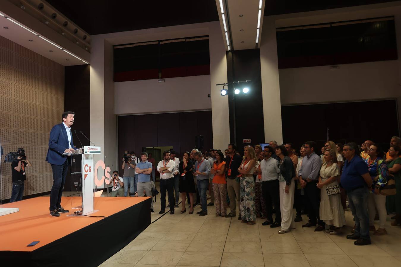 Juan Marín asume la desaparición de Ciudadanos en el Parlamento andaluz, en imágenes