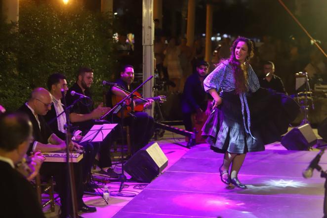 La Noche Blanca del Flamenco desde el Alcázar al Zoco y San Agustín, en imágenes