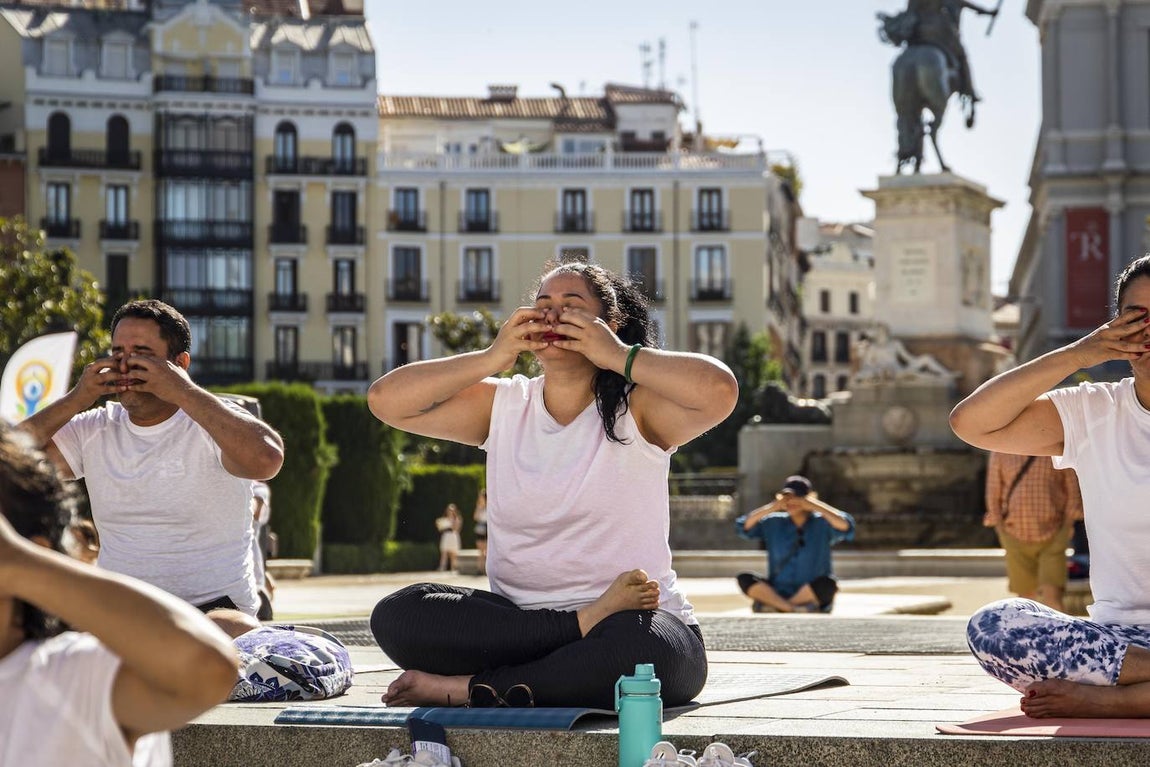Beneficios. En la resolución que fijaba un día mundial la ONU reconoció también que la disciplina proporciona un enfoque global de la salud y el bienestar, así como la necesidad de dar una mayor difusión sobre los beneficios de su práctica para la salud de la población mundial.