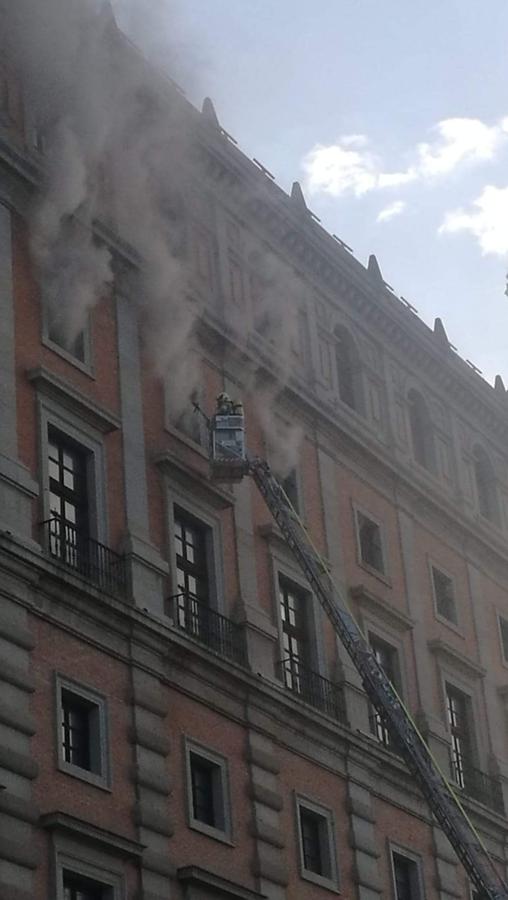 Incendio en el alcázar de Toledo