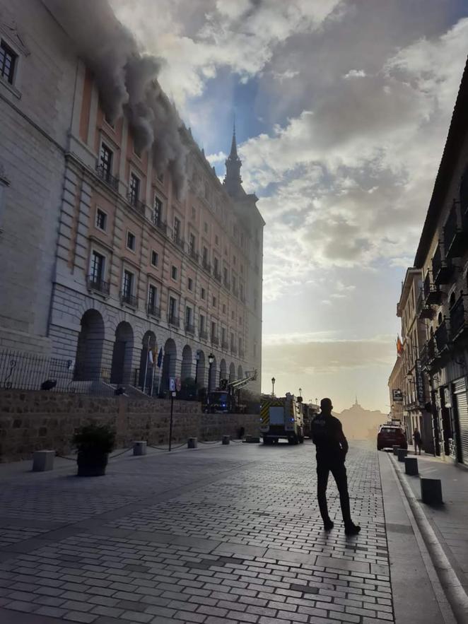 Incendio en el alcázar de Toledo