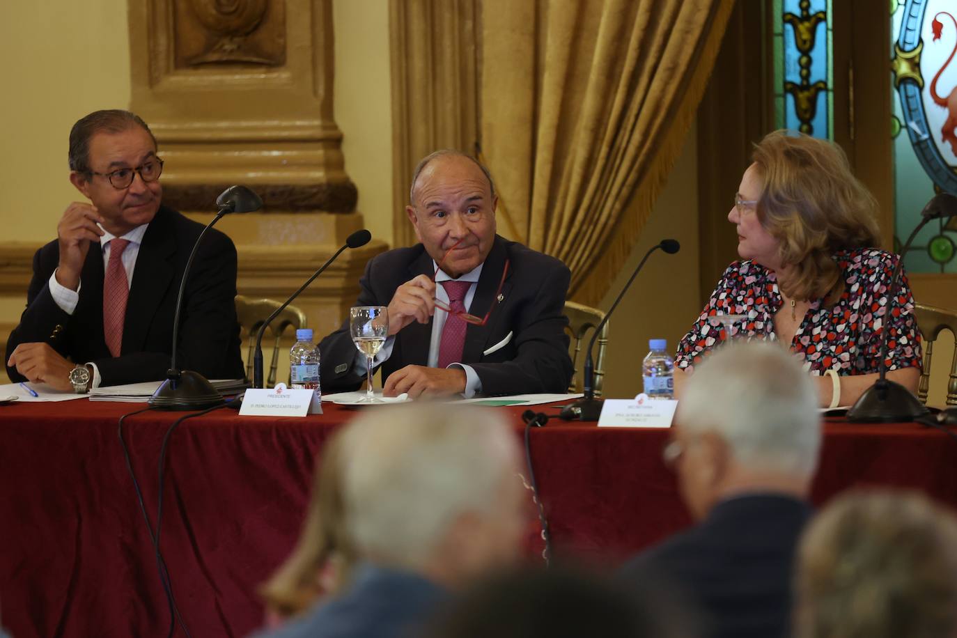 La asamblea del Círculo de la Amistad de Córdoba, en imágenes