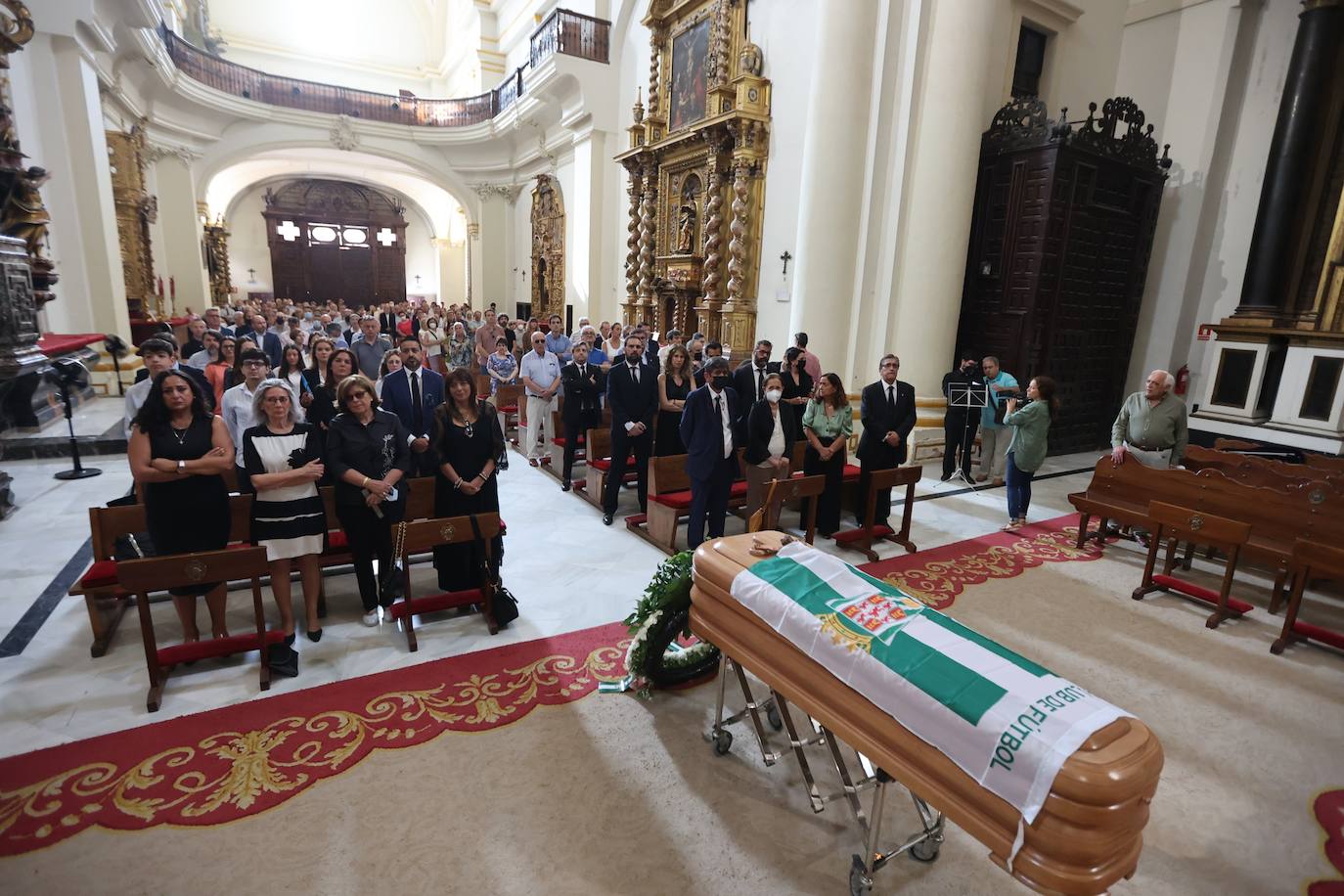 El funeral de Rafael Campanero en Córdoba, en imágenes