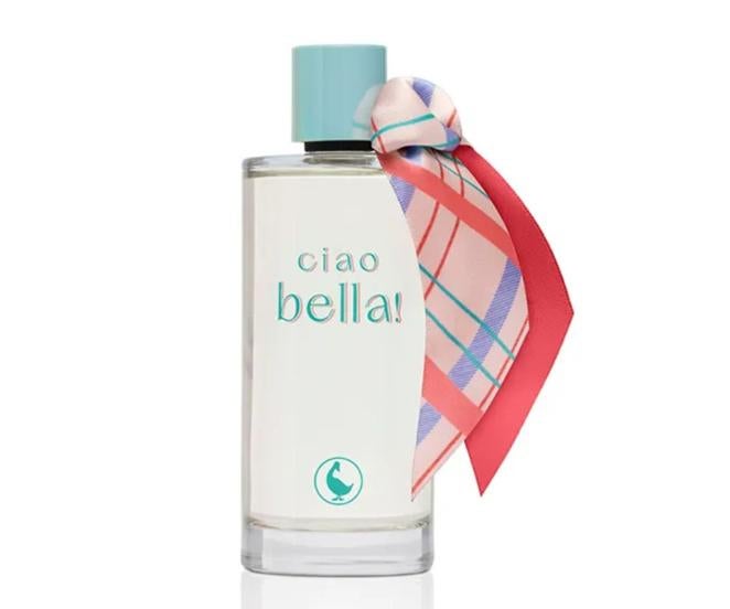 El Ganso Bella Eau de Toilette: 29,95 €, 75 ml, en Druni (antes 49 €).. Una fragancia femenina con flores blancas y toques cítricos, llena de vitalidad y poder, elegante, sin dejar atrás su lado salvaje y fresco.