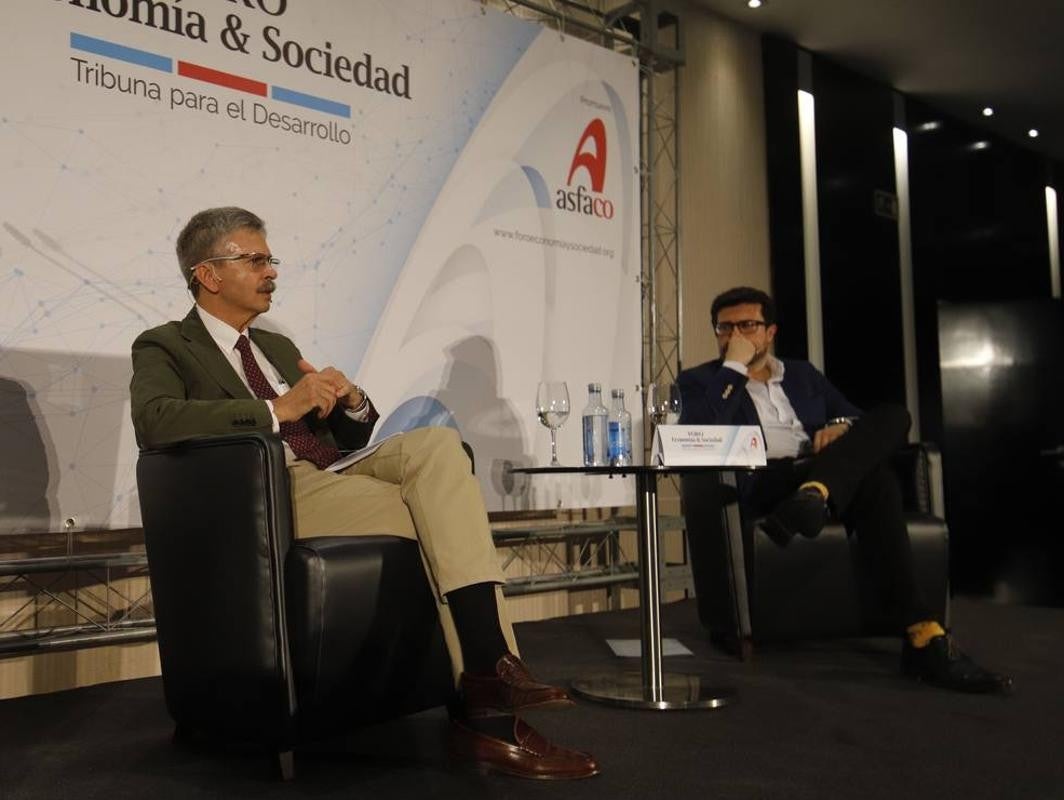 En imágenes, el foro Asfaco con el presidente de Enresa en Córdoba