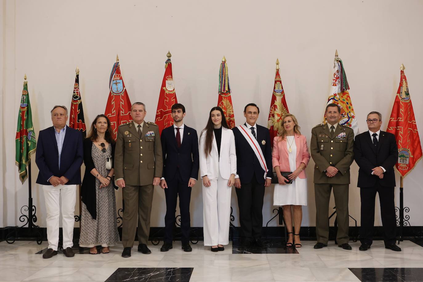 La imposición en Córdoba de la Gran Cruz del Mérito Militar al rector de la UCO, en imágenes