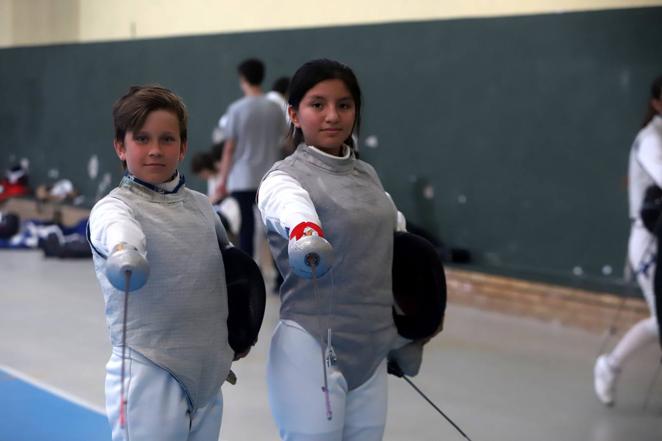 La belleza de la práctica de la esgrima en Córdoba, en imágenes