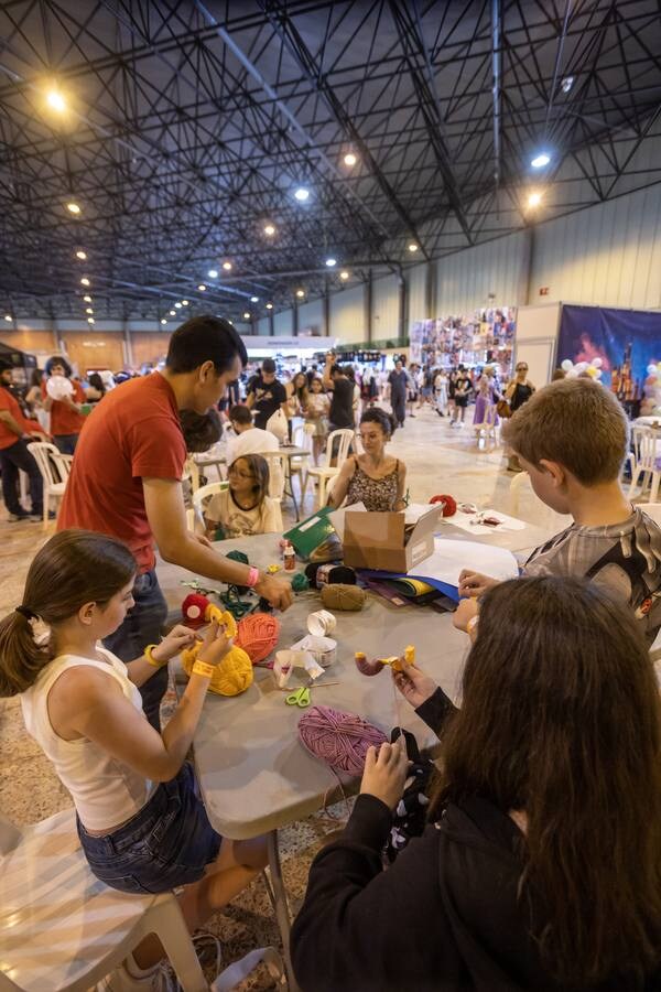 Miles de aficionados acuden al Mangafest Summer Edition de Sevilla en Fibes