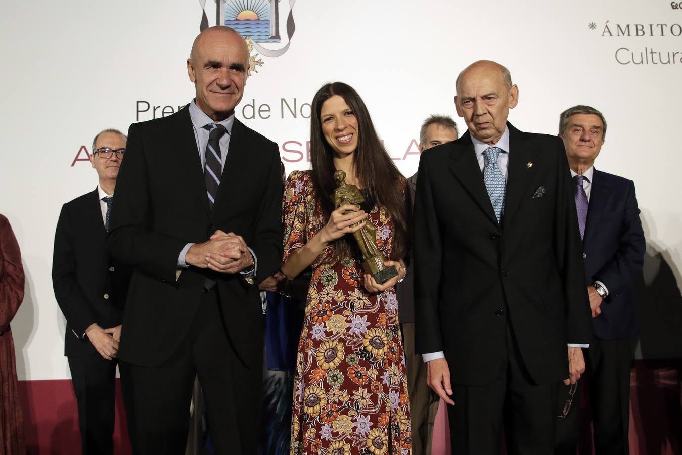 Entrega del LIV Premio de Novela Ateneo de Sevilla, en imágenes