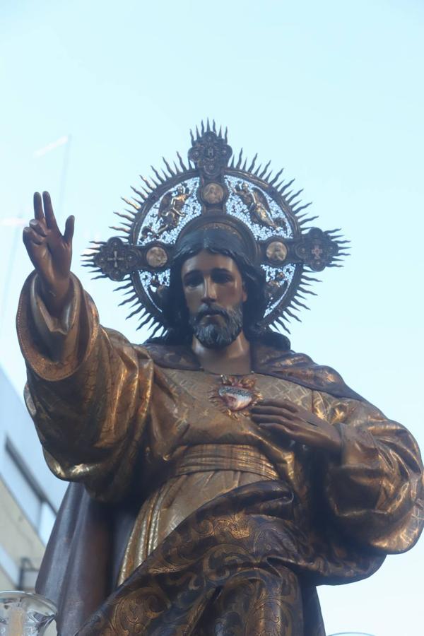 La procesión del Sagrado Corazón de Jesús en Córdoba, en imágenes