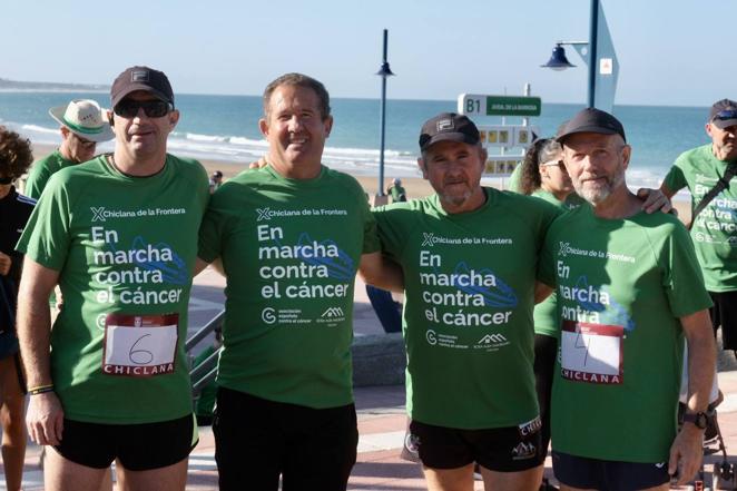 Fotos: X edición de la carrera &#039;En marcha contra el cáncer&#039; en Chiclana