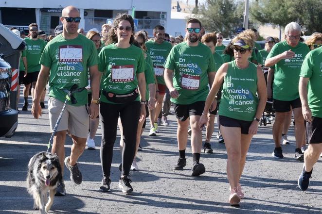 Fotos: X edición de la carrera &#039;En marcha contra el cáncer&#039; en Chiclana