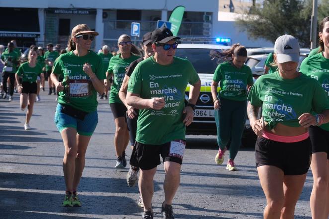 Fotos: X edición de la carrera &#039;En marcha contra el cáncer&#039; en Chiclana