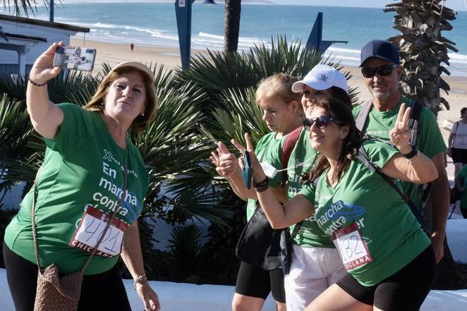 Fotos: X edición de la carrera &#039;En marcha contra el cáncer&#039; en Chiclana