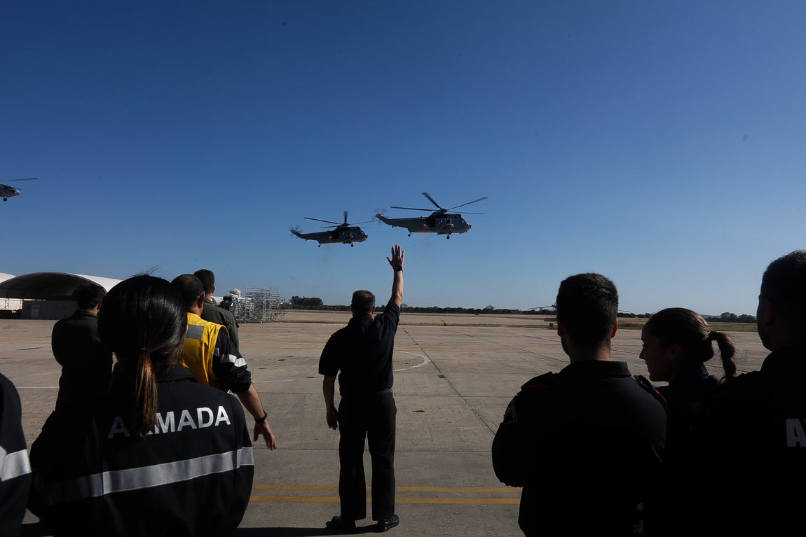 En imágenes: Así ha sido la despedida de los dos últimos helicópteros &#039;Morsa&#039; de la Armada