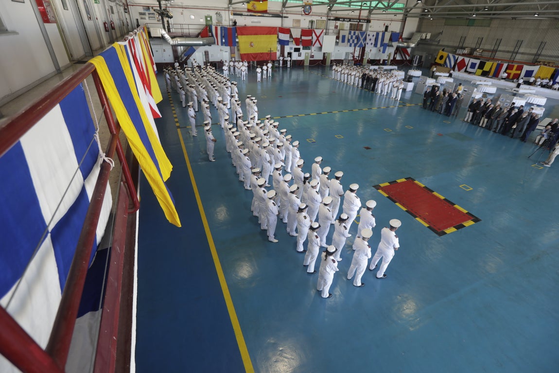 En imágenes: Así ha sido la despedida de los dos últimos helicópteros &#039;Morsa&#039; de la Armada