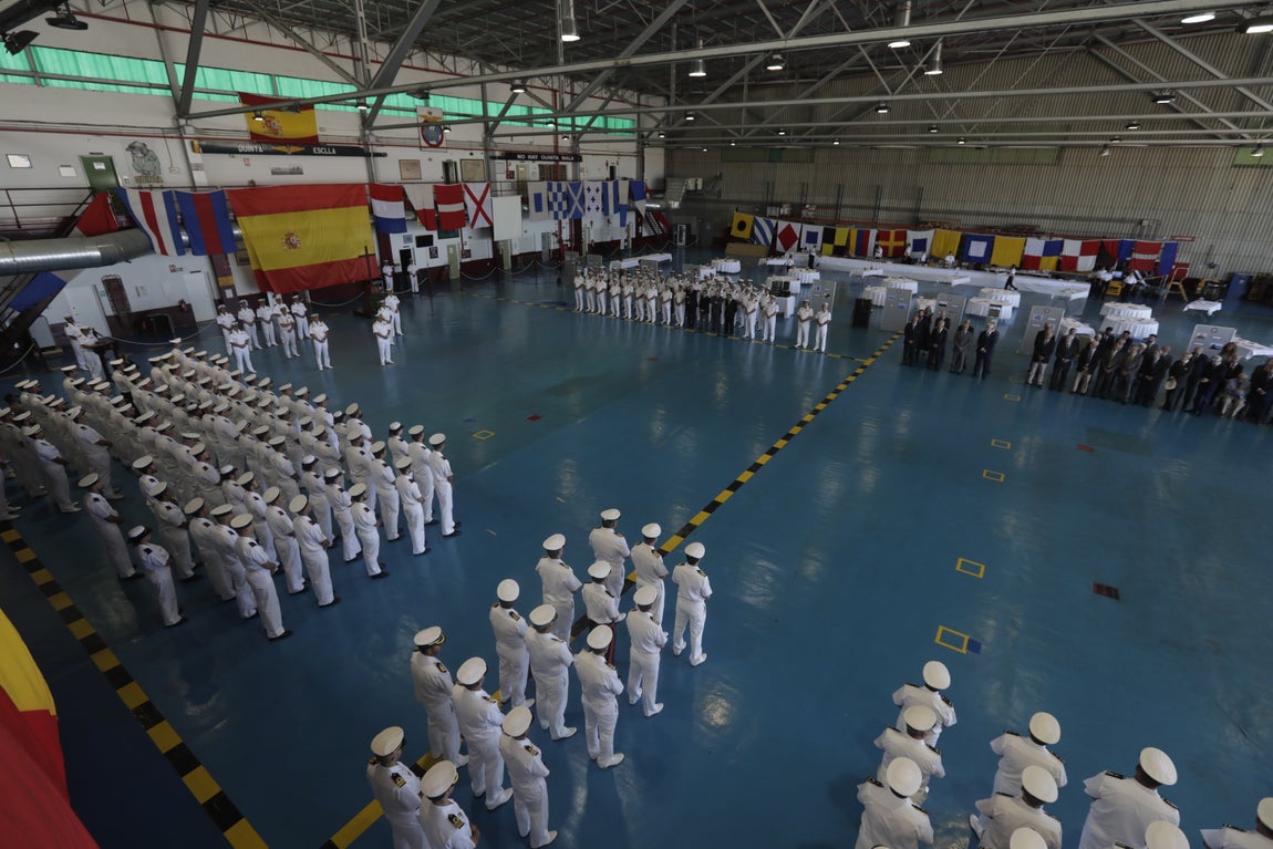 En imágenes: Así ha sido la despedida de los dos últimos helicópteros &#039;Morsa&#039; de la Armada