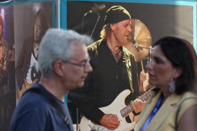 La exposición del Festival de la Guitarra de Córdoba, en imágenes