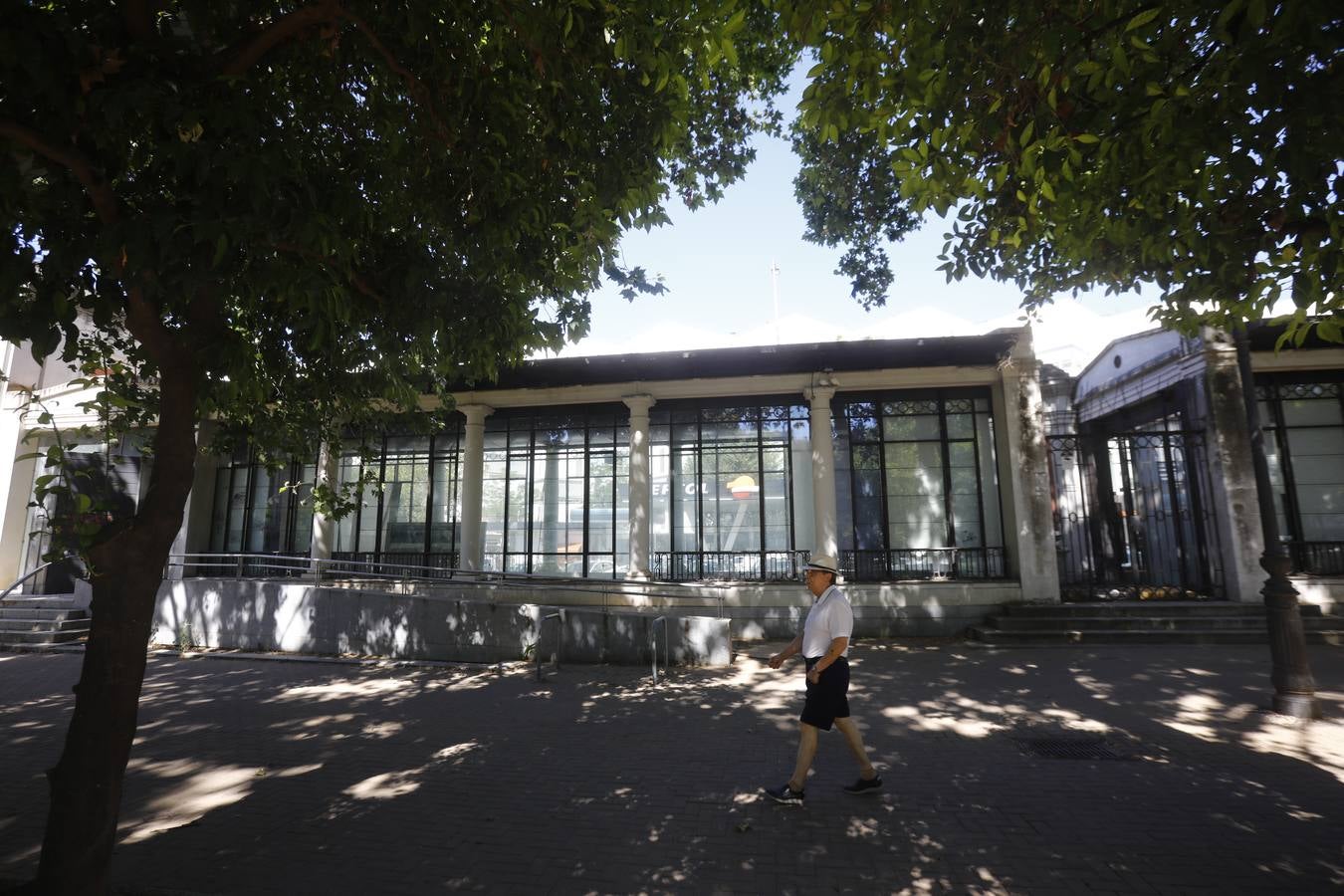 En imágenes, el estado de la Pérgola en los Jardines de la Victoria de Córdoba