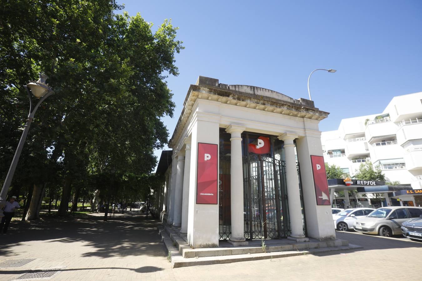 En imágenes, el estado de la Pérgola en los Jardines de la Victoria de Córdoba