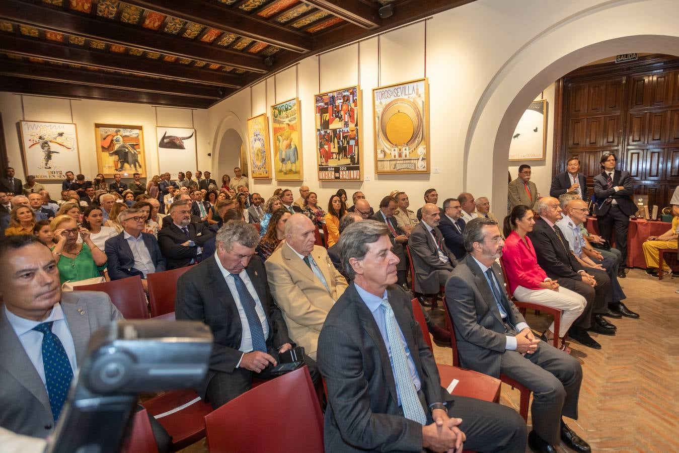 Entrega de trofeos de la Exhibición de Enganches en la Maestranza (II)