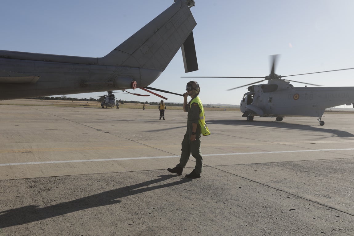 Las impresionantes imágenes de Cádiz y la Bahía desde un helicóptero militar