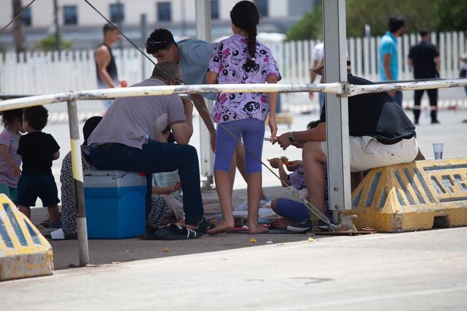 En fotos, las colas en Algeciras por la Operación Paso del Estrecho