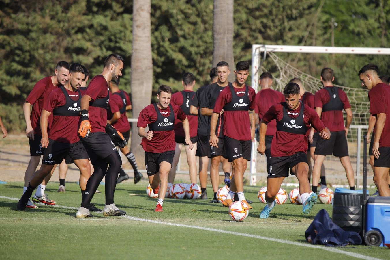 El primer entrenamiento de la temporada del Córdoba CF, en imágenes