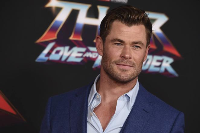 Chris Hemsworth y su barba de tres días. Es una de las mejores opciones si no quieres arriesgar. Llevarla cuidada es imprescindible para conseguir ese aspecto elegante que luce siempre 'Thor'..