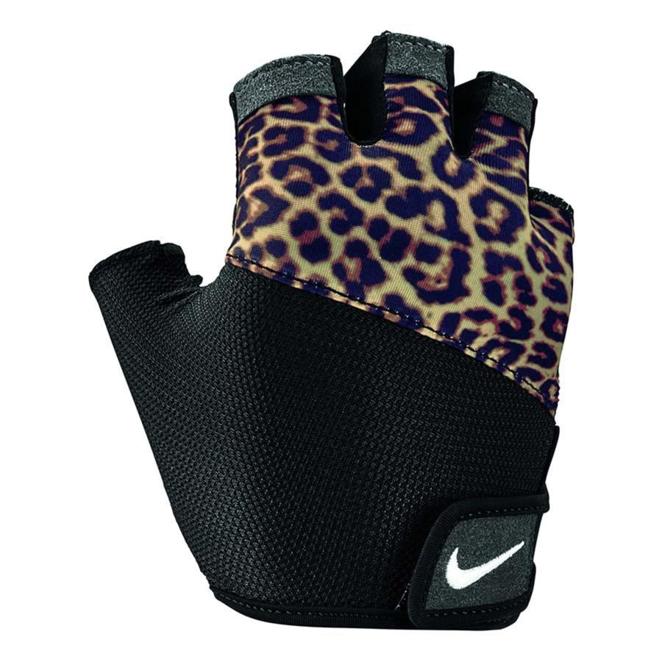 Guantes Nike Elemental Fitness. Con espuma de baja densidad, material ligero para la mejora de su flexibilidad. Tipología de malla que fomenta la mejora el flujo de aire de la mano. Cierre ajustable con velcro de la muñeca. En Deporvillage.com por 18,00 euros.