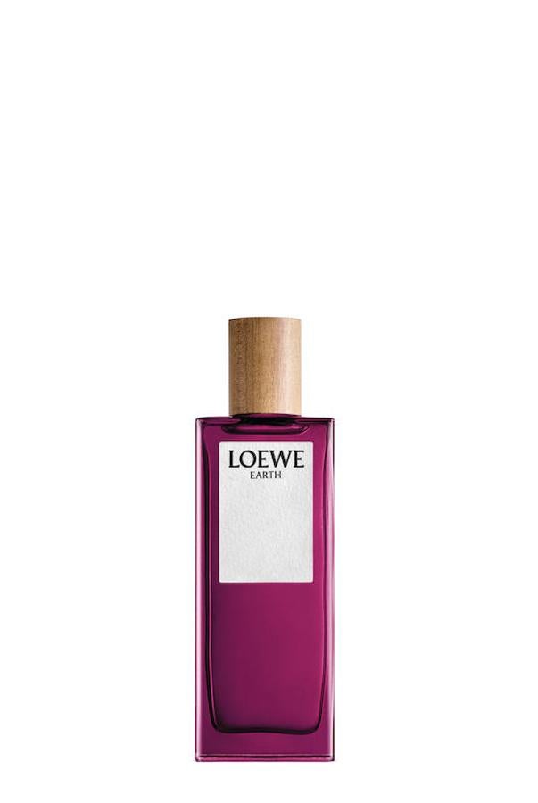Earth de Loewe. Floral, ambarino y almizclado, con notas de trufa, pera, elemí, mimosa y violeta. Precio: 89 €, 50 ml