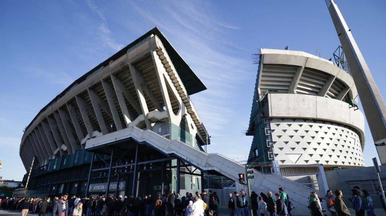 El Betis reúne a 17.000 aficionados en el entrenamiento a puerta abierta este lunes