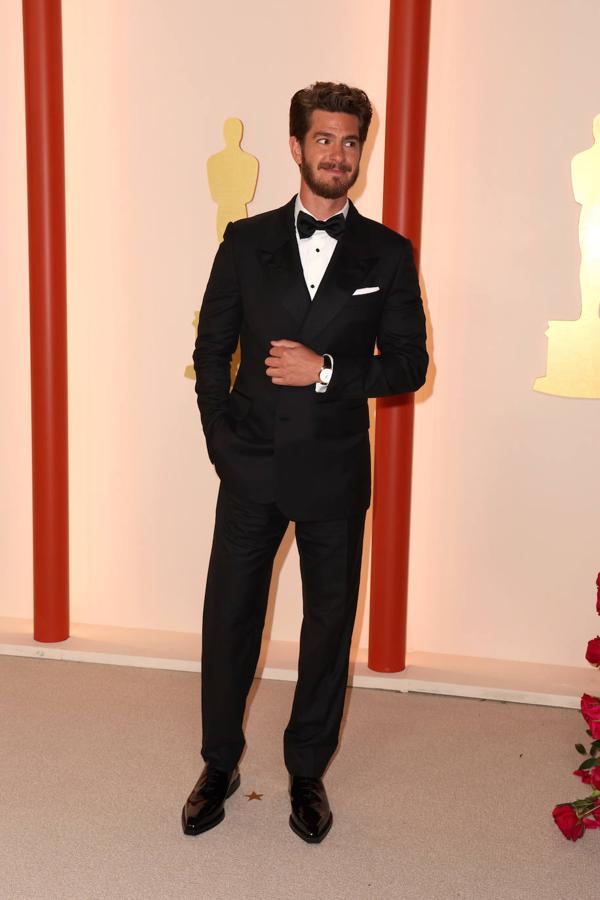 Andrew Garfield. Aunque es uno de los actores que suele arriesgar en la alfombra roja, en los Osccar Andrew Garfield ha apostado por un clásico esmoquin de Fendi.