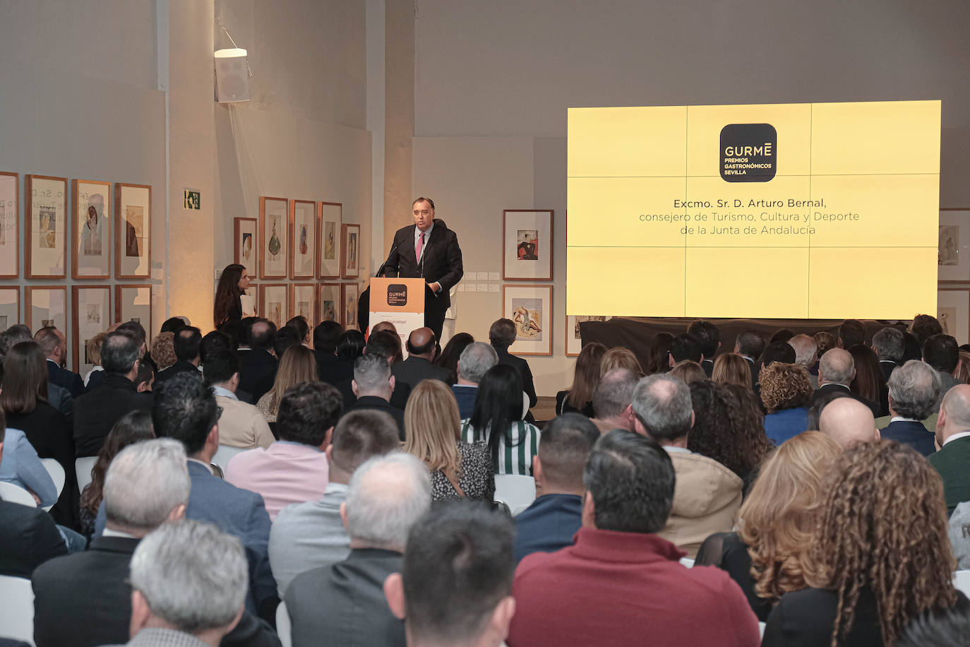 Arturo Bernal, consejero de Turismo, Cultura y Deporte de la Junta de Andalucía, clausura el acto