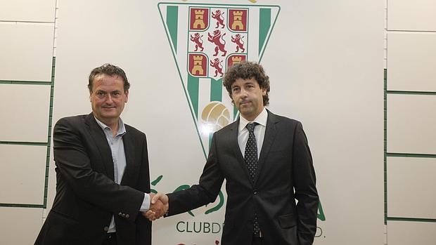 Alberto Puig, director de la cantera del Córdoba CF y Emilio Vega