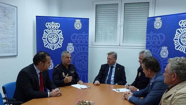 Reunión entre la Policía y los comerciantes de Córdoba