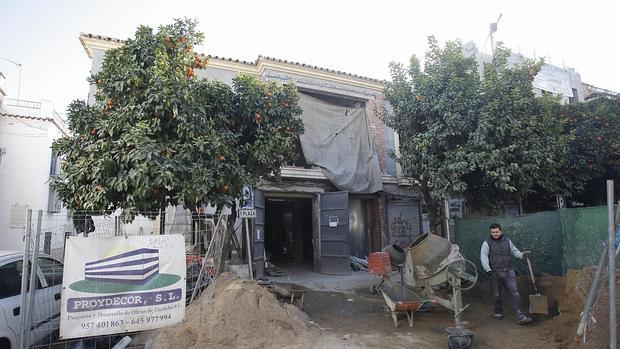 Fachada del hotel Capuchinos, en obras