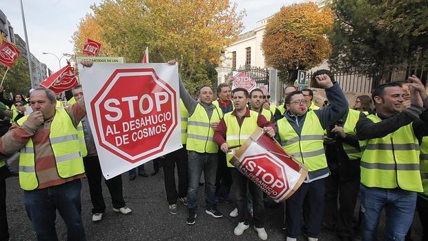 Protesta de Cosmos ante la Gerencia de Urbanismo