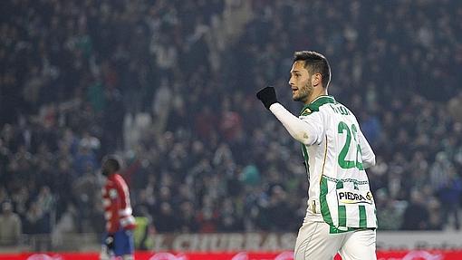 Florin celebra su primer gol en Primera