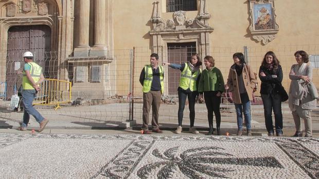 Visita de la alcaldesa a las obras de la plaza de San Agustín