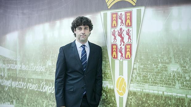 Emilio Vega, director deportivo, el lunes, en el estadio El Arcángel