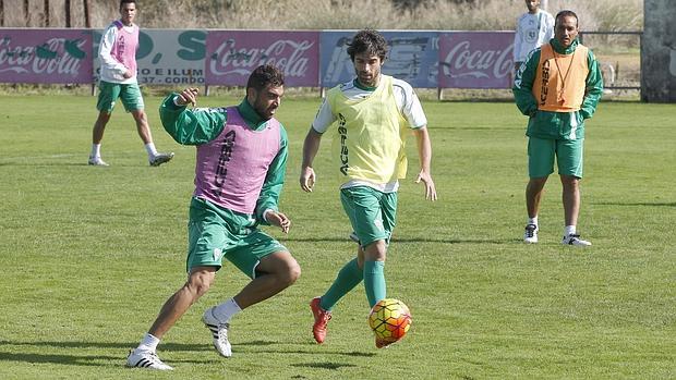 Arturo, en un entrenamiento del Córdoba CF