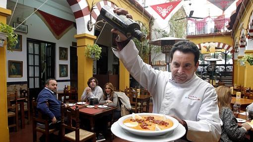 Salmorejo tradicional de la Sociedad de Plateros