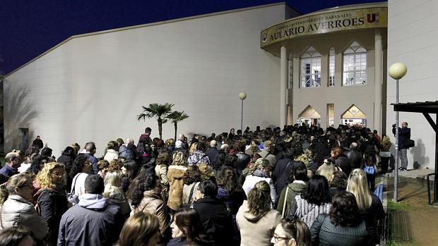 Cómo ser auxiliar administrativo del SAS sin desfallecer en el intento