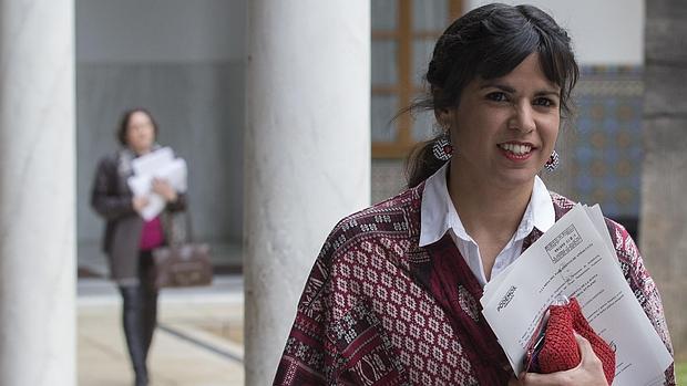 Teresa Rodríguez acusa al PSOE-A de organizar un 28F «como pedrada contra Podemos»