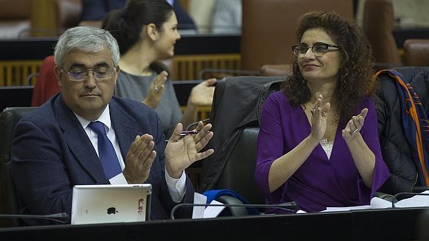 La consejera María Jesús Montero ayer durante el Pleno