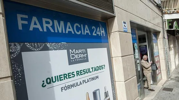 Las farmacias andaluzas ya podrán dispensar medicamentos hospitalarios